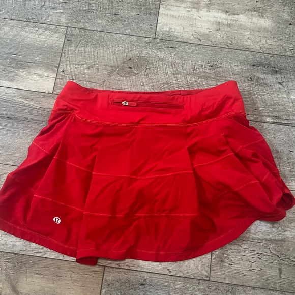 lululemon athletica Dresses & Skirts - RED LULULEMON SKIRT NEVER WORN